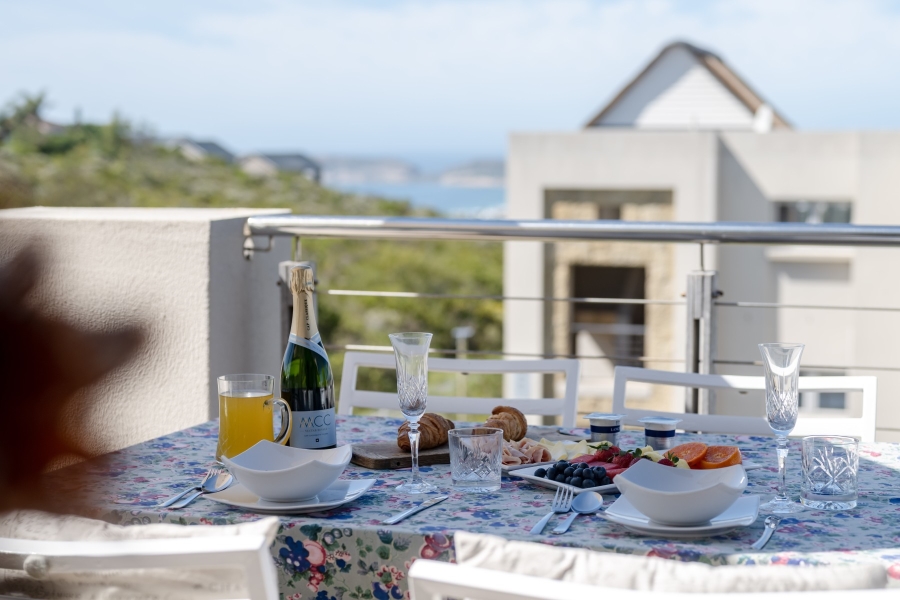 2 Bedroom Property for Sale in Thulana Hill Western Cape